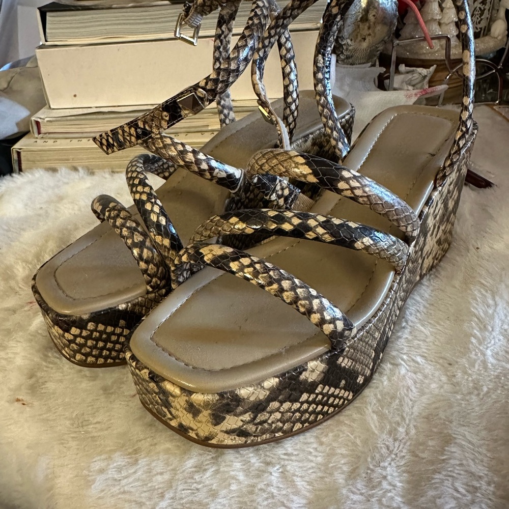 Michael Kors Snakeskin shoes 36